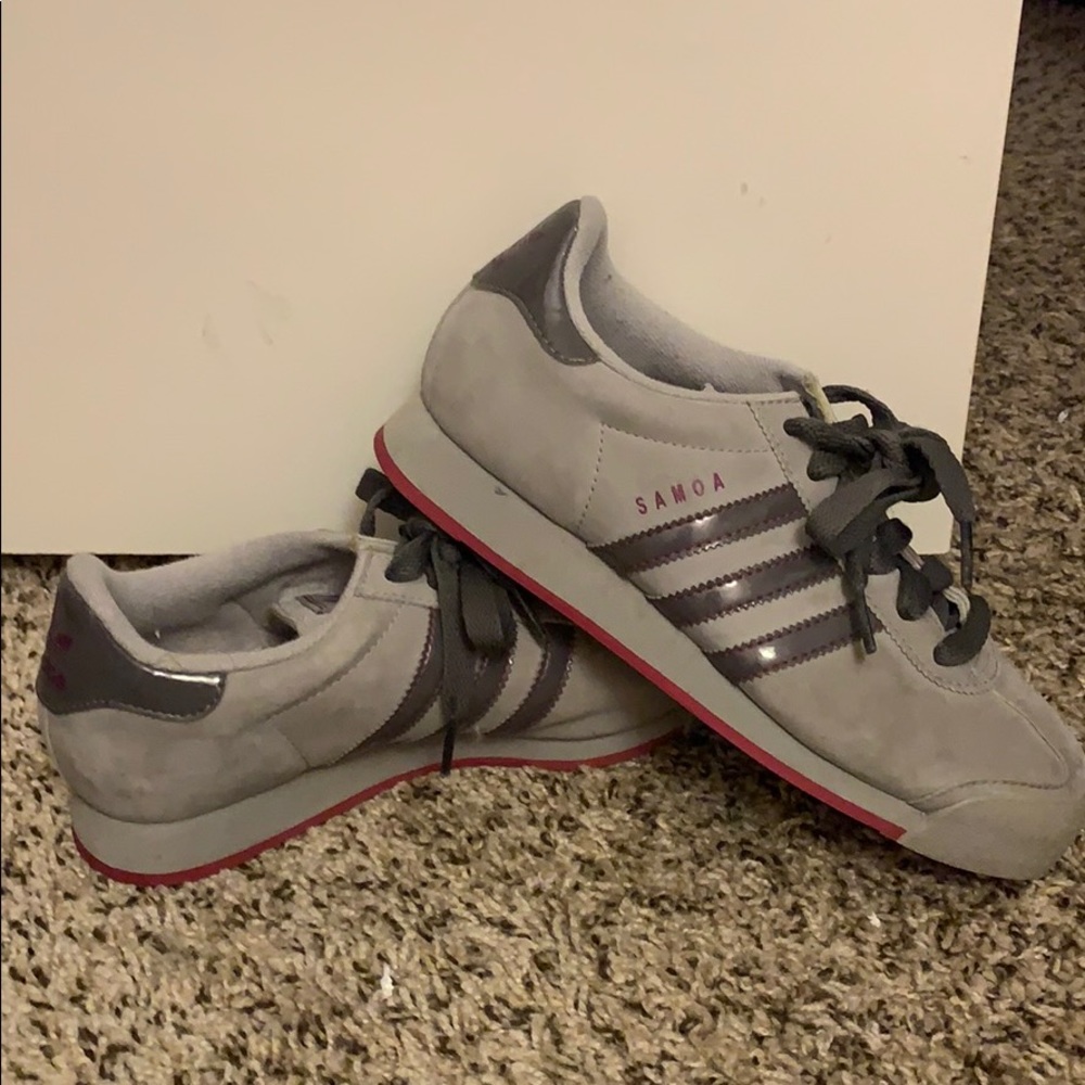 Adidas Samoa size 6 women’s